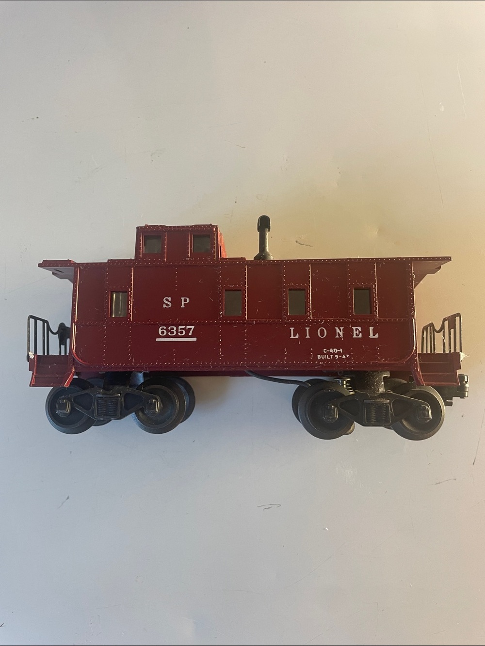 Lionel Post War O Scale # 6357 SP Caboose - Motor Untested